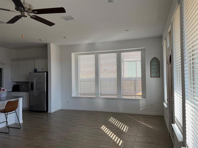 Building Photo - 2521 Birchcrest Dr