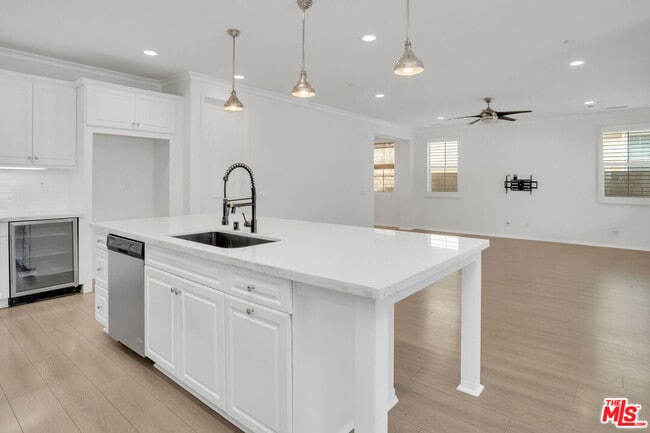 Building Photo - 3971 Somerston Way