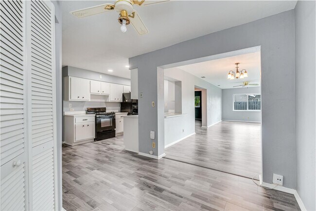 Building Photo - 9608 NW 67th St