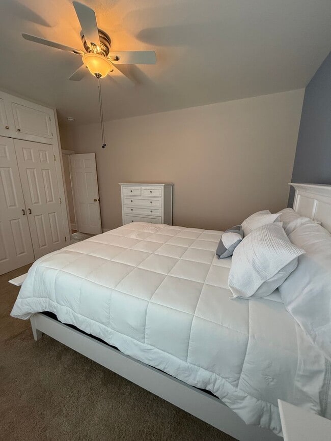 Building Photo - Stunning Bay View Retreat – Fully Furnished 2 Bed / 2 Bath Near Charleston