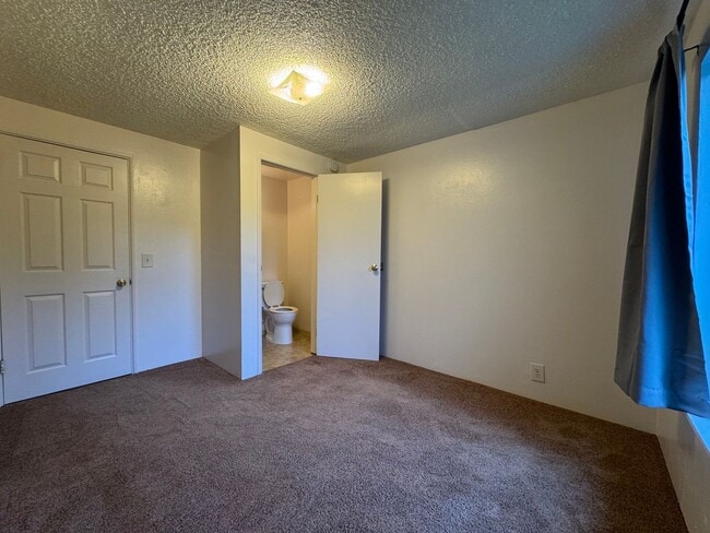 Building Photo - Large, fenced, sunny yard. 3/1.5 in  Azalea Hill location in McKinleyville