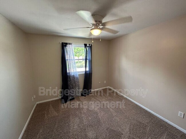 Building Photo - 1404 Crown Point Ct