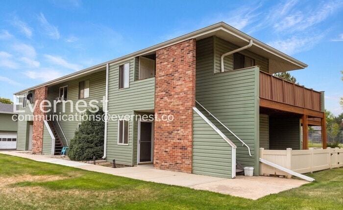 Building Photo - 1855 Icarus Dr