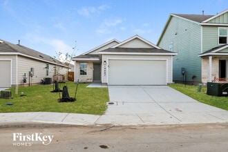 Building Photo - 10407 McClintock Dr