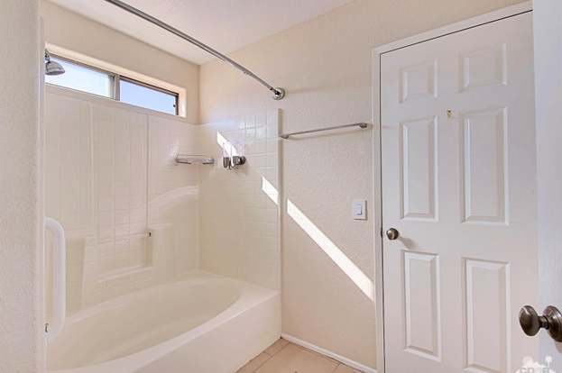 Building Photo - 424 Tava Ln