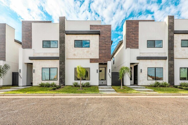 Building Photo - 8218 Casa Verde Rd