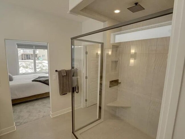 Building Photo - 375 NE 78th Ct