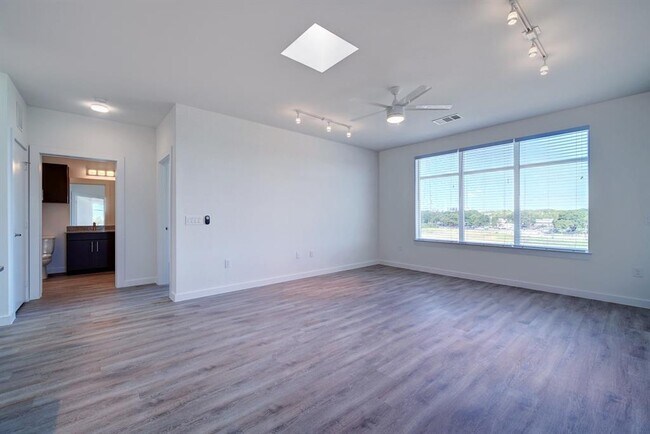 Building Photo - 13130 Pond Springs Rd