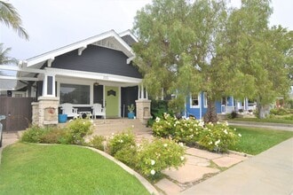 Building Photo - Beautiful Belmont Heights Home with Huge B...