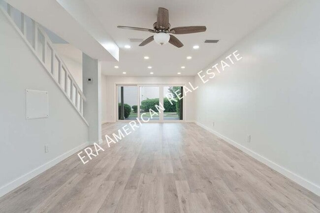 Building Photo - 228 Amberjack Dr