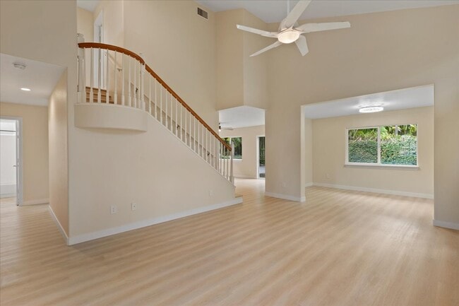 Building Photo - 18 Puuaina Pl
