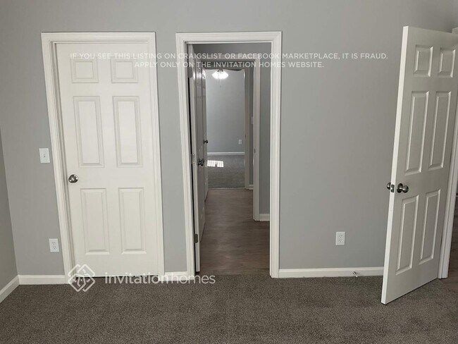 Building Photo - 112 MacBeth Dr