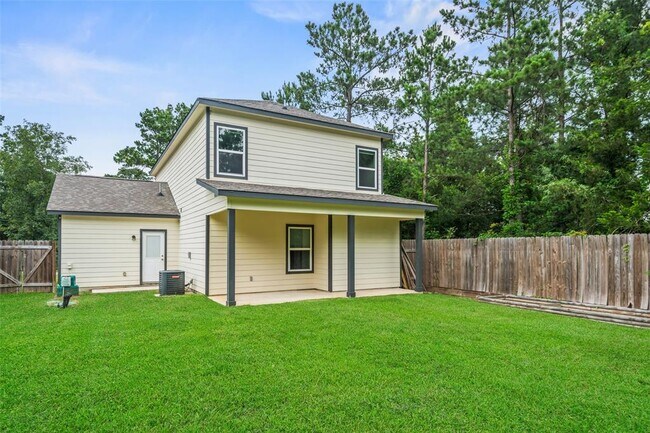 Building Photo - 4006 Frontier Rd