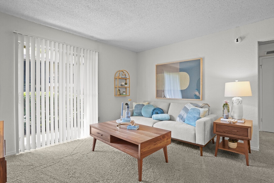 Building Photo - Country Hollow Apartments