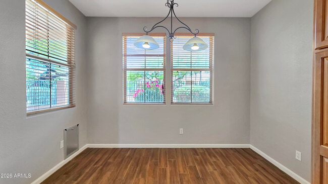 Building Photo - 13609 W Cypress St