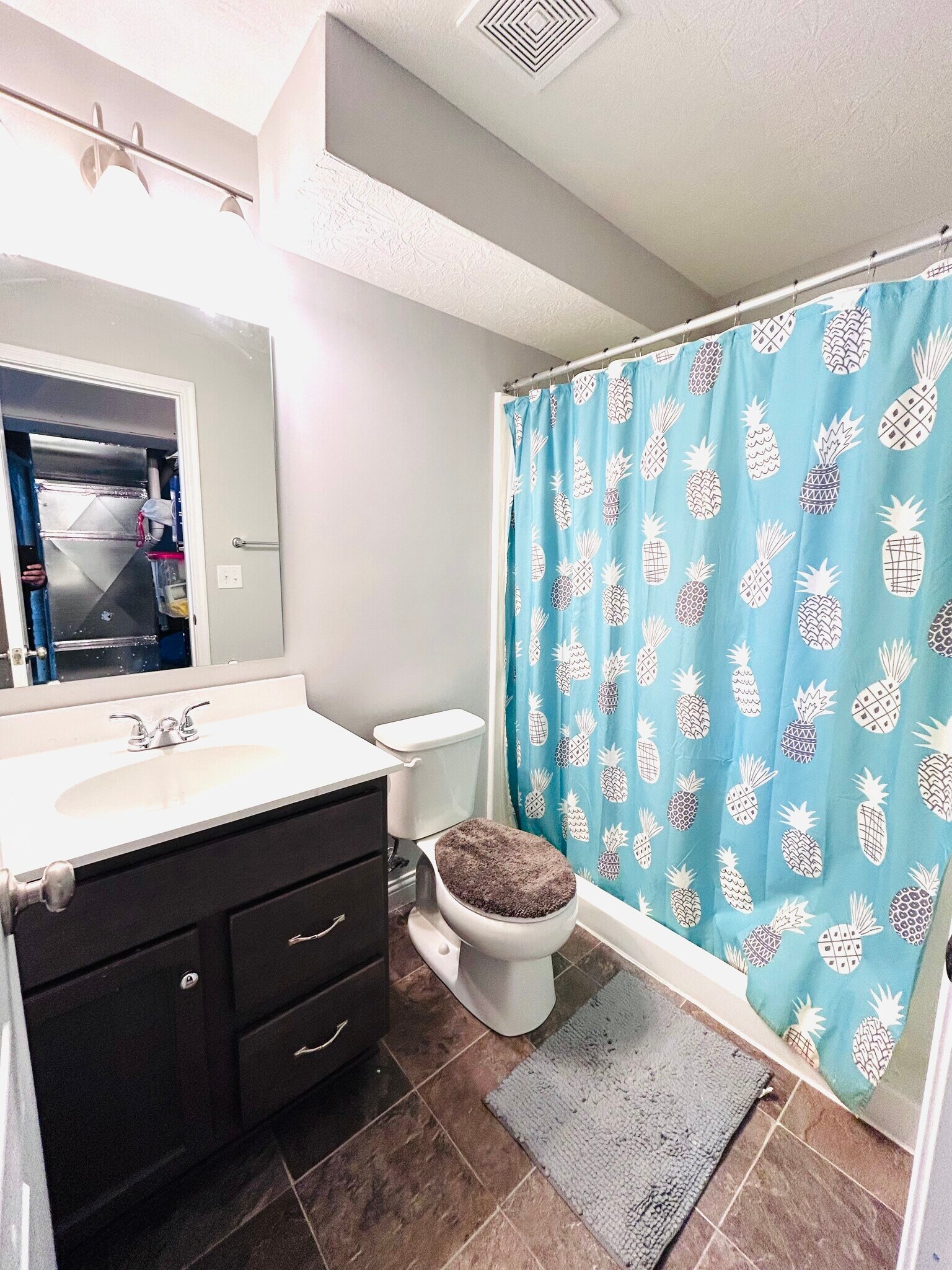 Building Photo - 1504 Englewood Ct