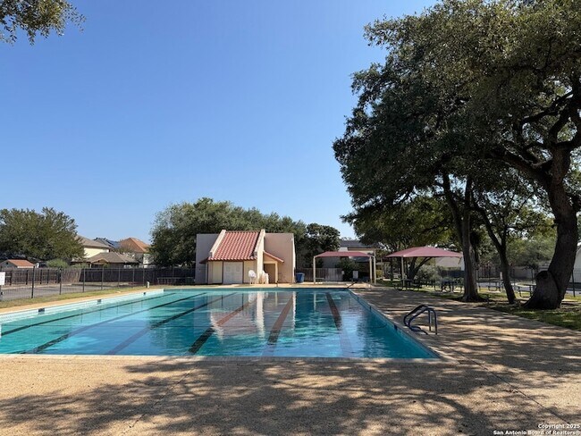 Building Photo - 13211 Lost Lake Dr