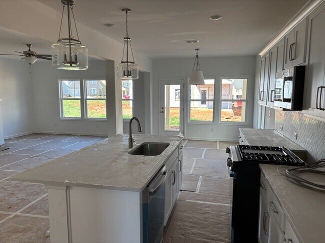 Building Photo - 5413 Hardgrove Wy
