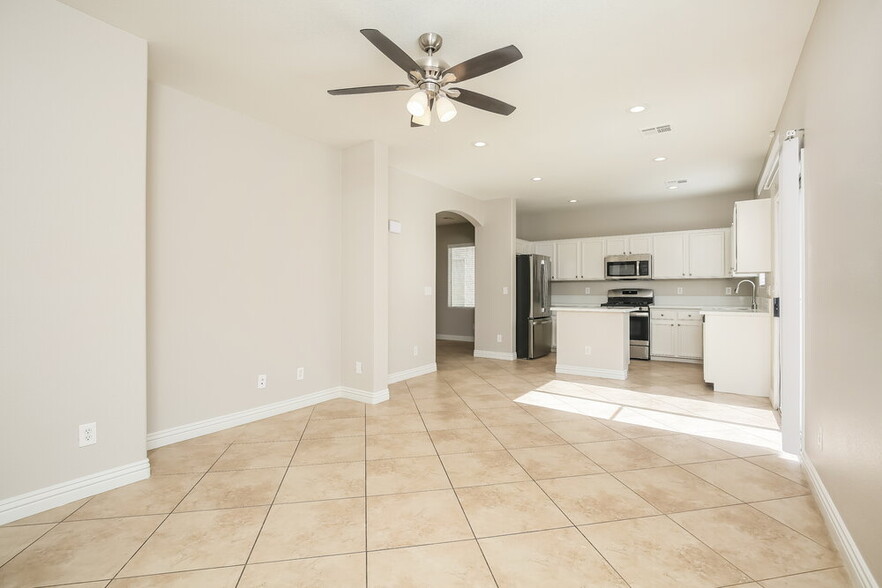 Building Photo - 7448 Bouquet Canyon St