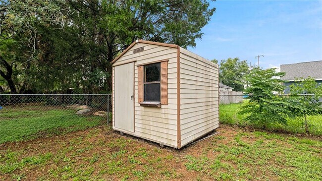 Building Photo - 8296 Gallup Rd