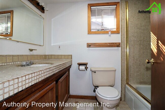 Building Photo - 3 br, 2 bath House - 3194 Veda Street