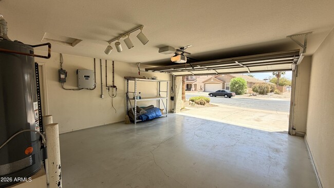 Building Photo - 43036 W Anne Ln