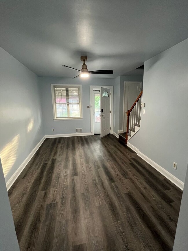 Building Photo - Freshly Renovated Row Home with Beautiful ...