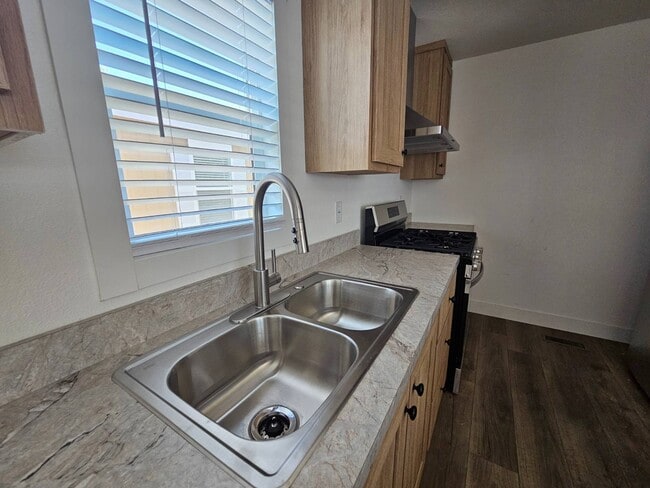 Building Photo - 1409 N French St