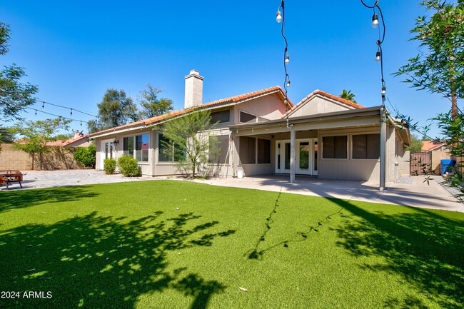 Building Photo - 1945 E Velvet Dr