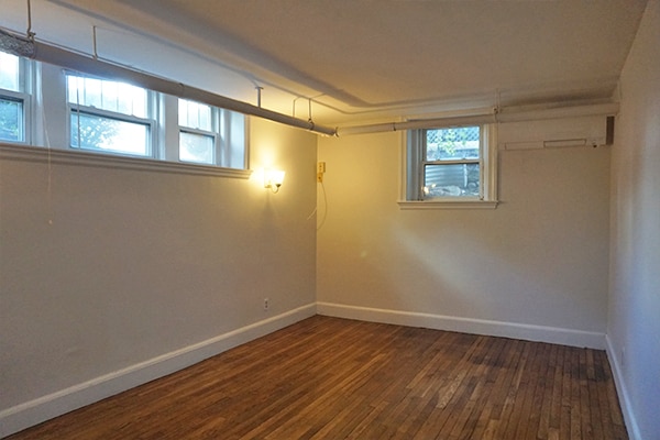Building Photo - 105 Adams St