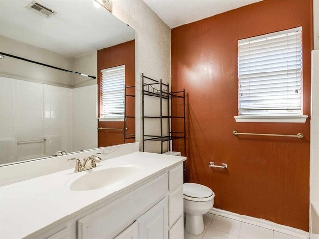 Building Photo - 15113 Stone Meadows Dr