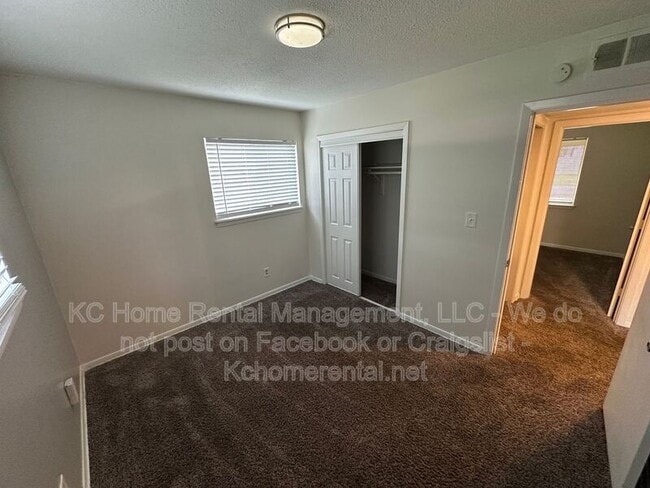 Building Photo - 8449 Lowell Ave