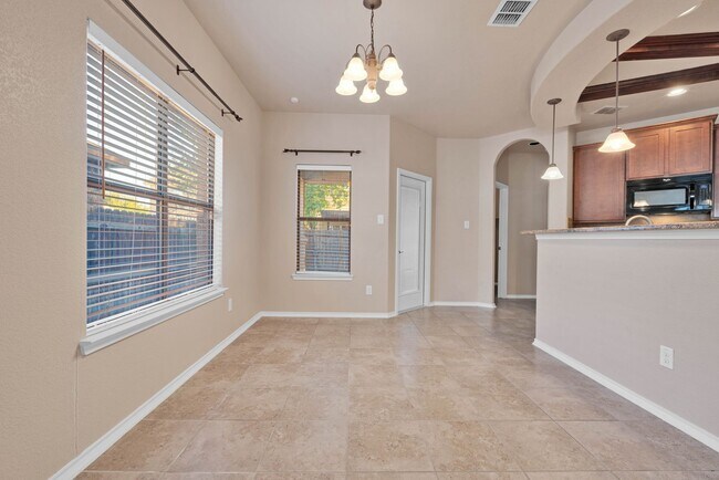 Building Photo - Beautifully Maintained Home in the Heart of Helotes