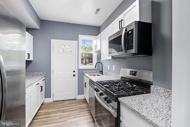 Building Photo - 1309 E Patapsco Ave