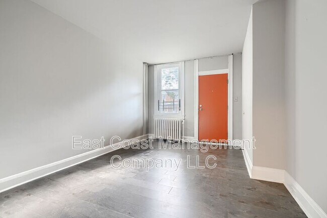 Building Photo - 425 N Highland Ave