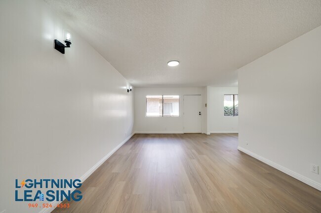 Primary Photo - 14634 Magnolia-204B