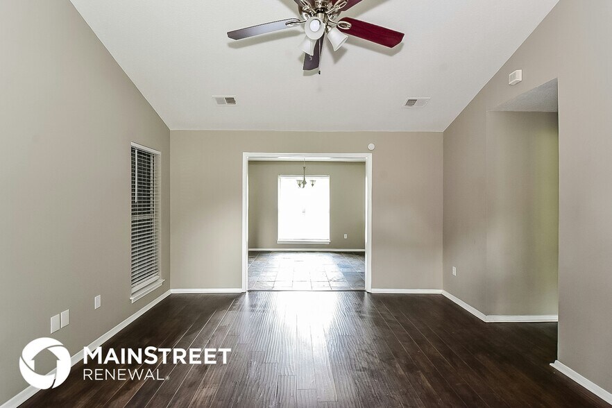 Building Photo - 6455 Walnut Grove Rd