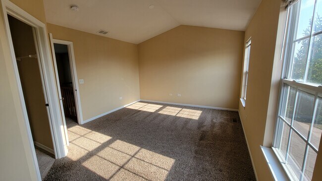 Building Photo - 1426 Dahlgren Ln