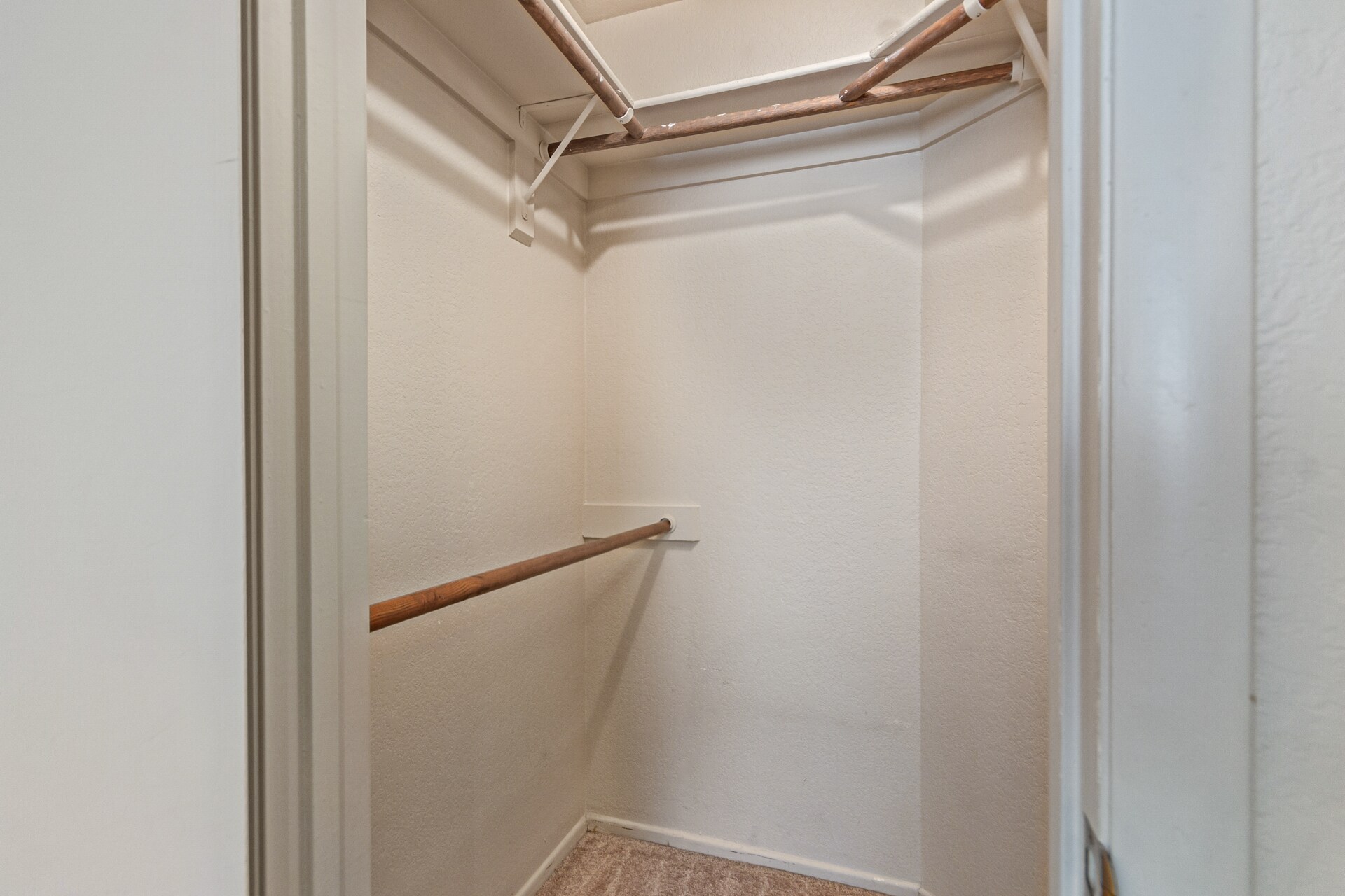 Building Photo - 518 E Wescott Dr