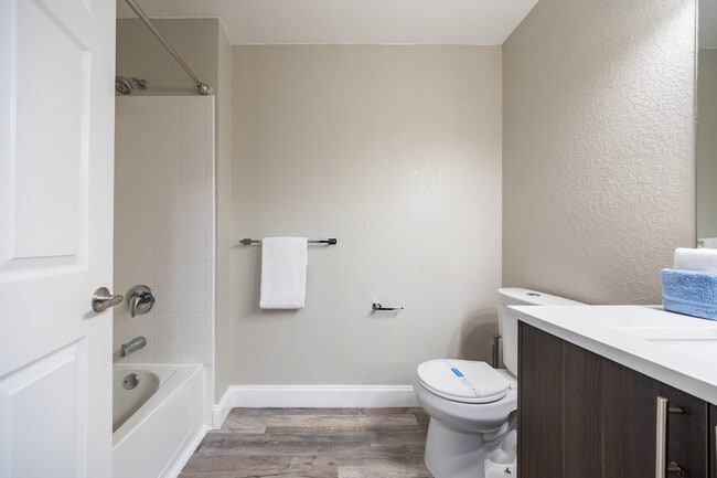 Building Photo - 2620 Lodi Cir