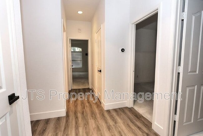 Building Photo - 3112 Gennaker Way