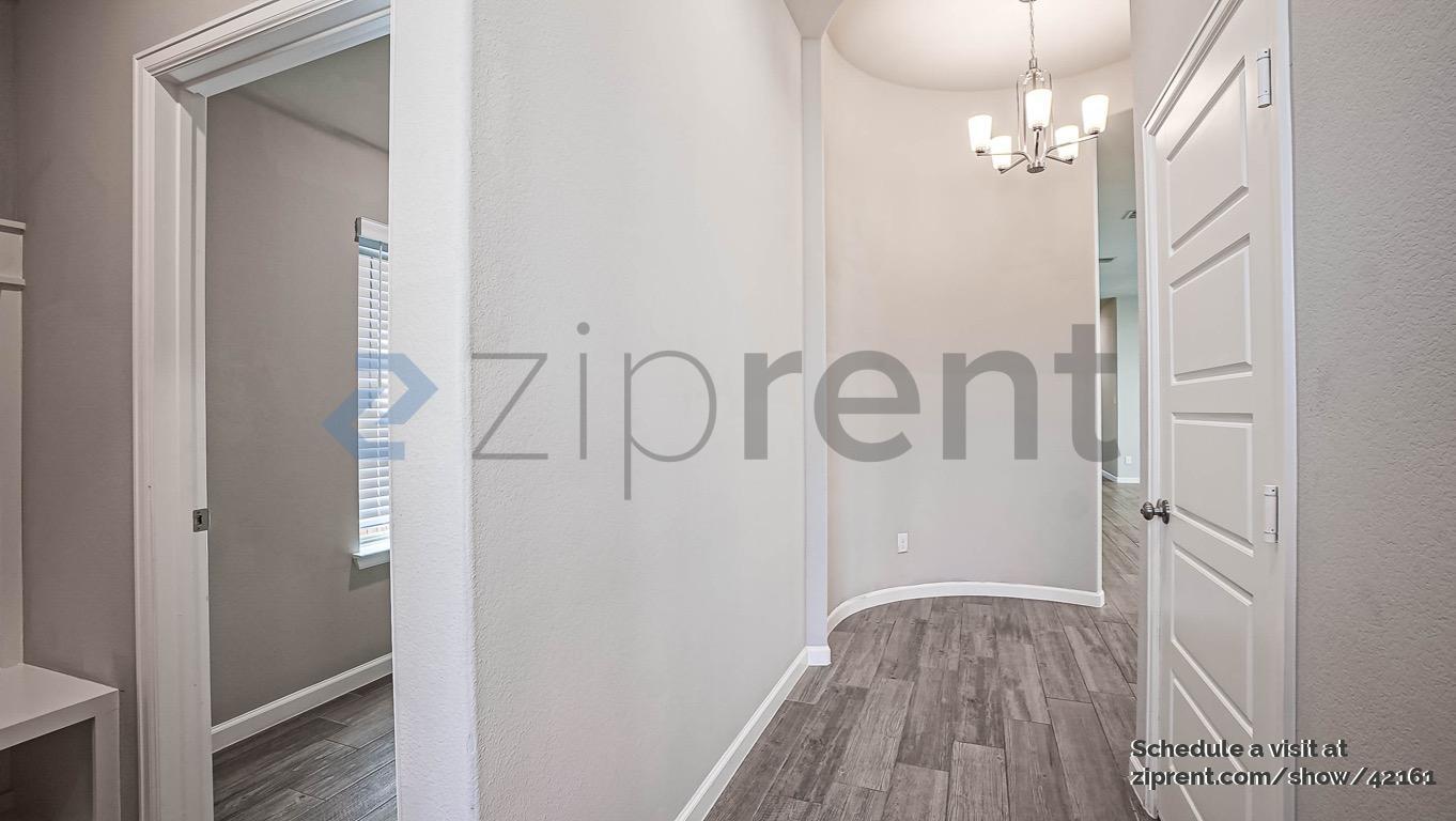 Building Photo - 2412 Bathwick Ln