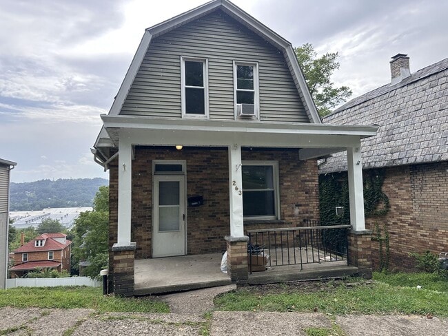 Building Photo - 263 Glenwood Dr
