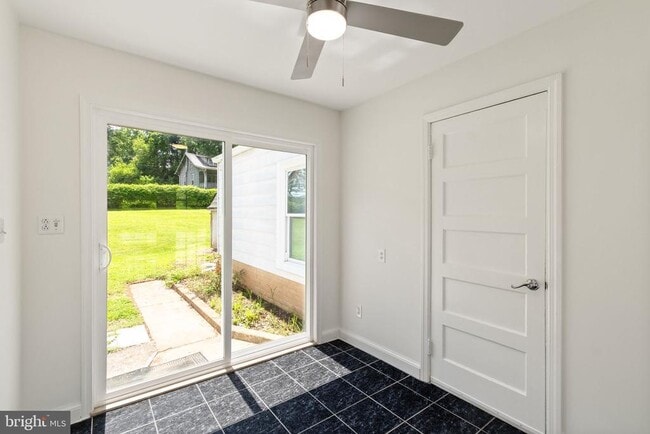 Building Photo - 6315 Old Dominion Dr