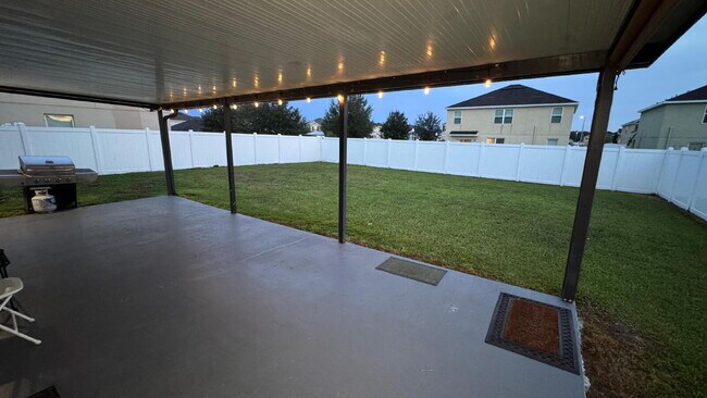 Building Photo - 505 Arbequina Ct