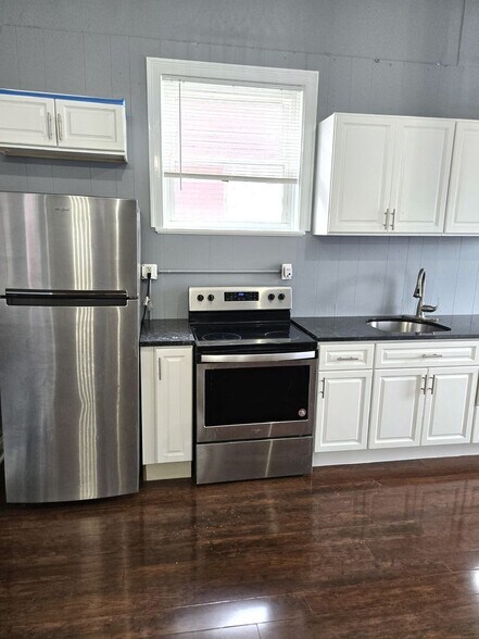 Building Photo - 8 St John St