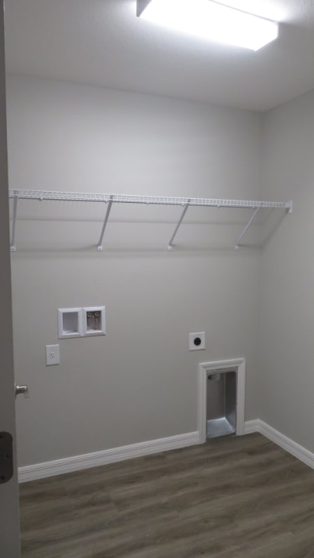 Building Photo - 2605 NE 6th Pl