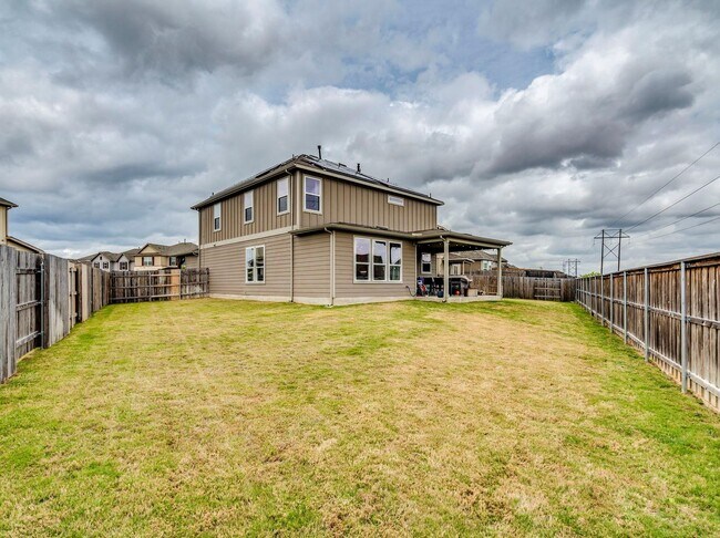 Building Photo - Beautifully upgraded 3 bedroom located on a cul-de-sac - Don't miss out!