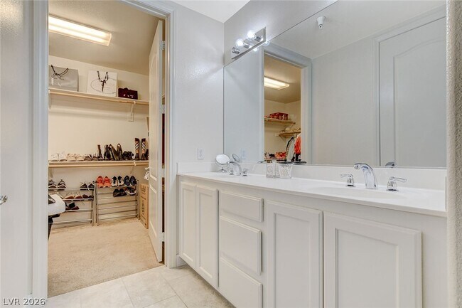 Building Photo - 38 E Serene Ave