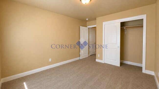 Building Photo - 1764 Ridge Way
